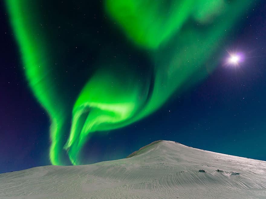 Dancing With the Moon, Iceland
