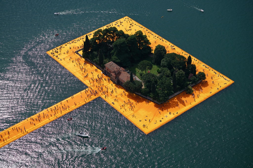 People visiting The Floating Piers, Lake Iseo, Italy. Photo Wolfgang Volz