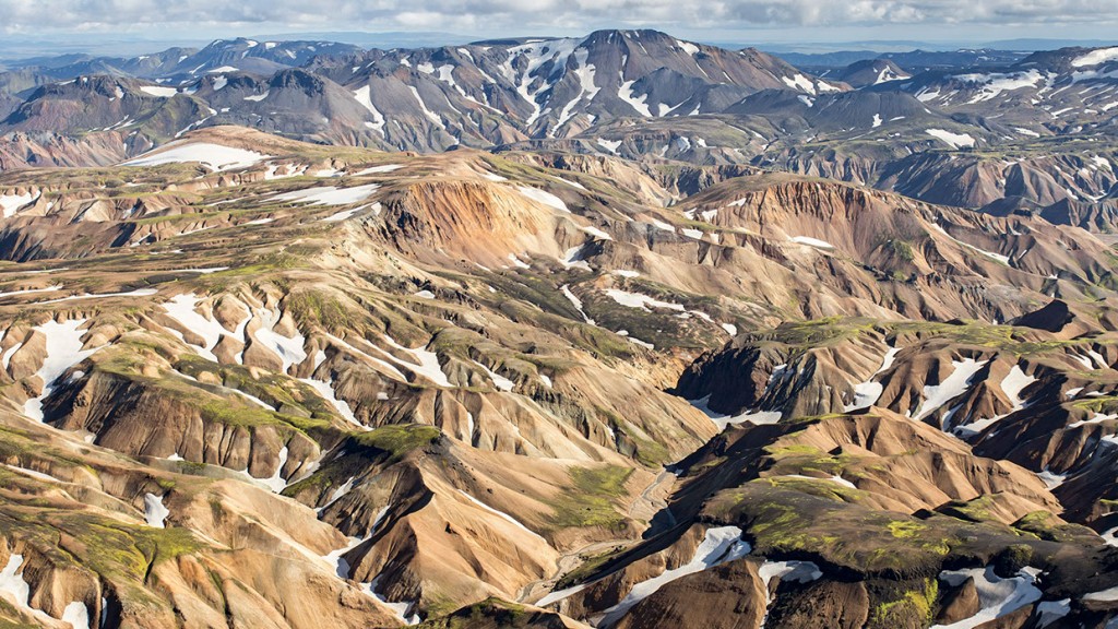 scenic-flight-over-unspoiled-natural-wonders-of-iceland-33